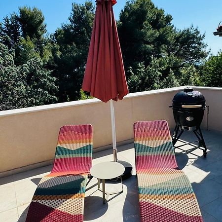 Just Renovated Stylish 2 Bedrooms Apartment Only A Few Steps From The Beach! Novigrad Istria Exterior foto
